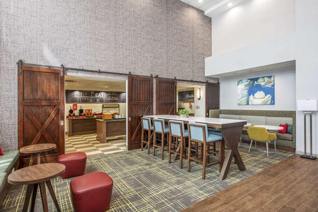 Hampton Inn&Suites Dallas-Allen Restaurant foto